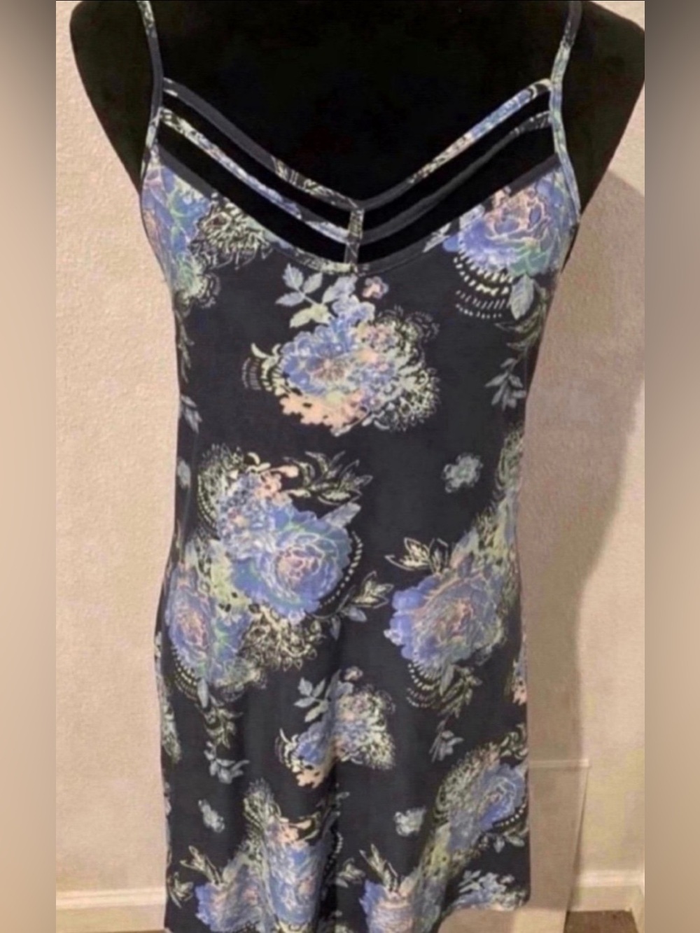 Women’s Floral Strappy Black Slip Dress (Size S)